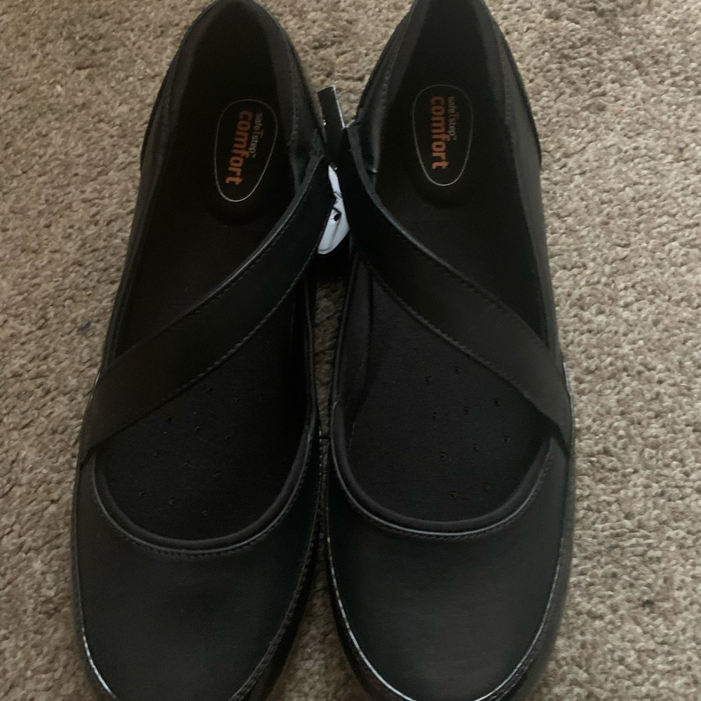 Black Slip Resistant Sole Flats | SafeTStep | Work Shoes | Size 9